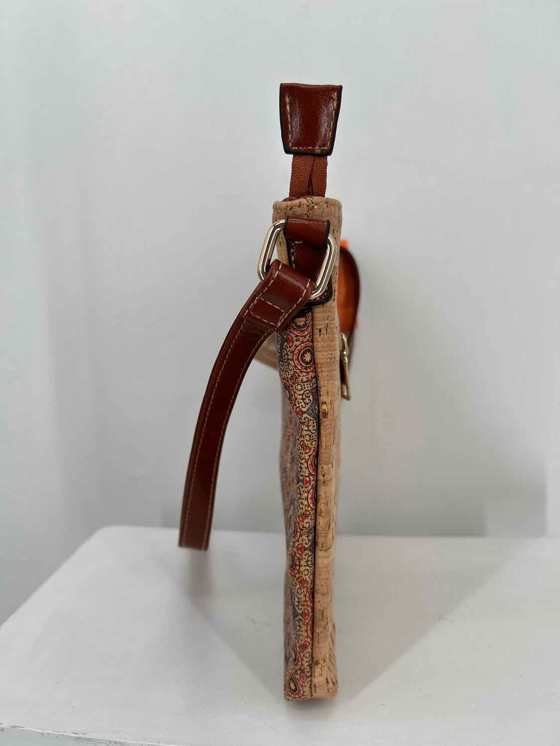 Artezen Cork NWT Crossbody