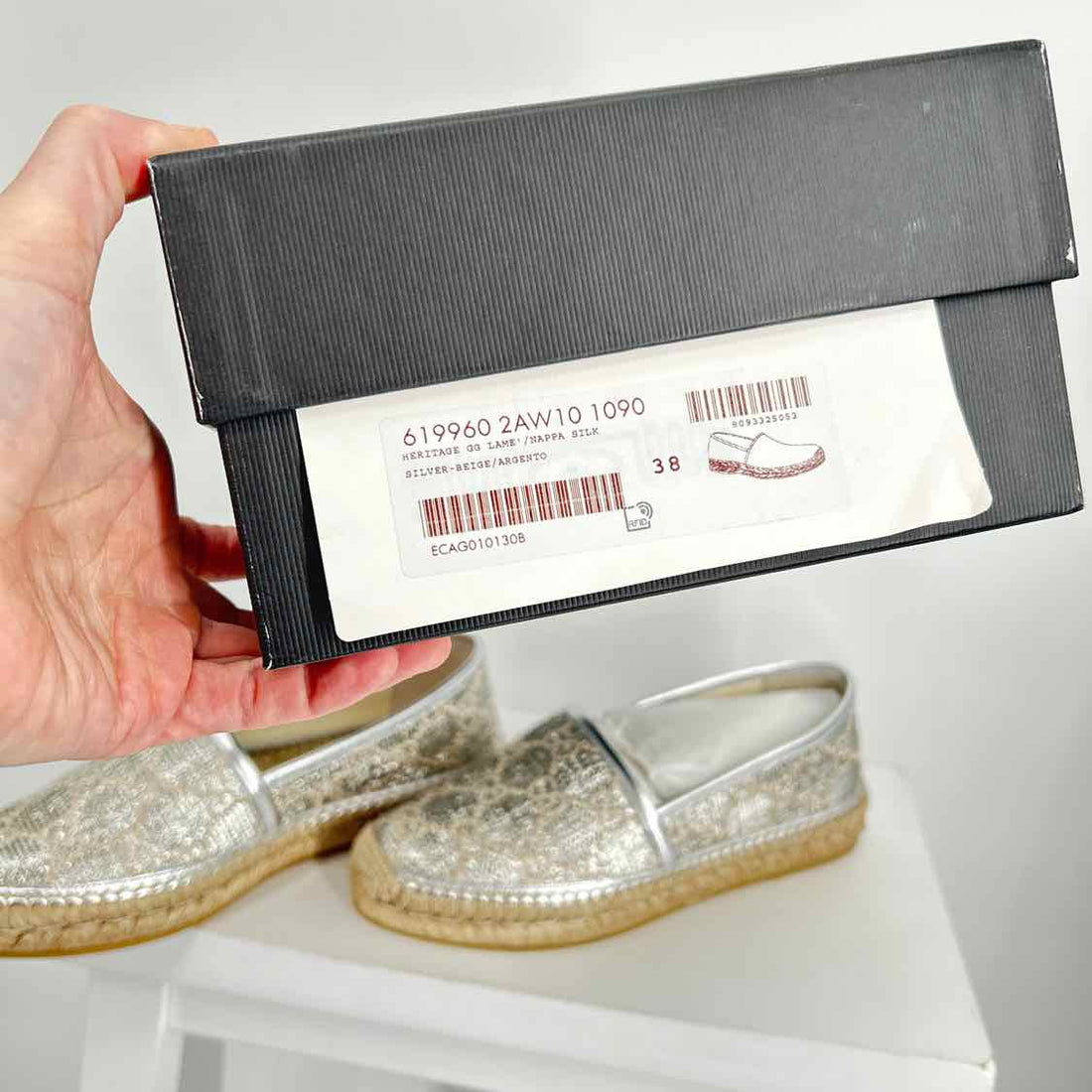 Gucci lame'GG Women Size 38 Silver Pre Owned Espadrilles LUXURY