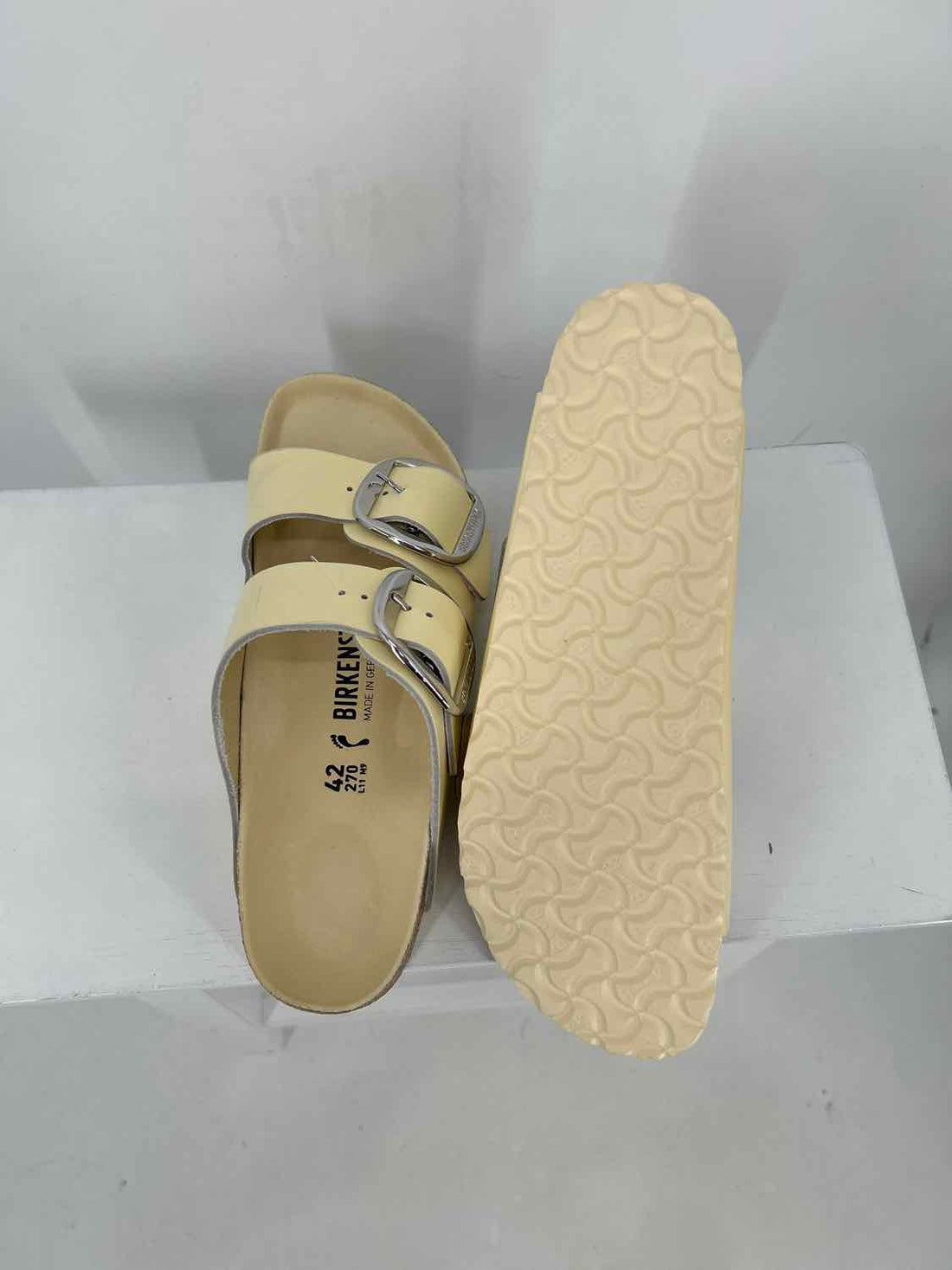 Birkenstock Women Size 11 Pale Yellow Sandals
