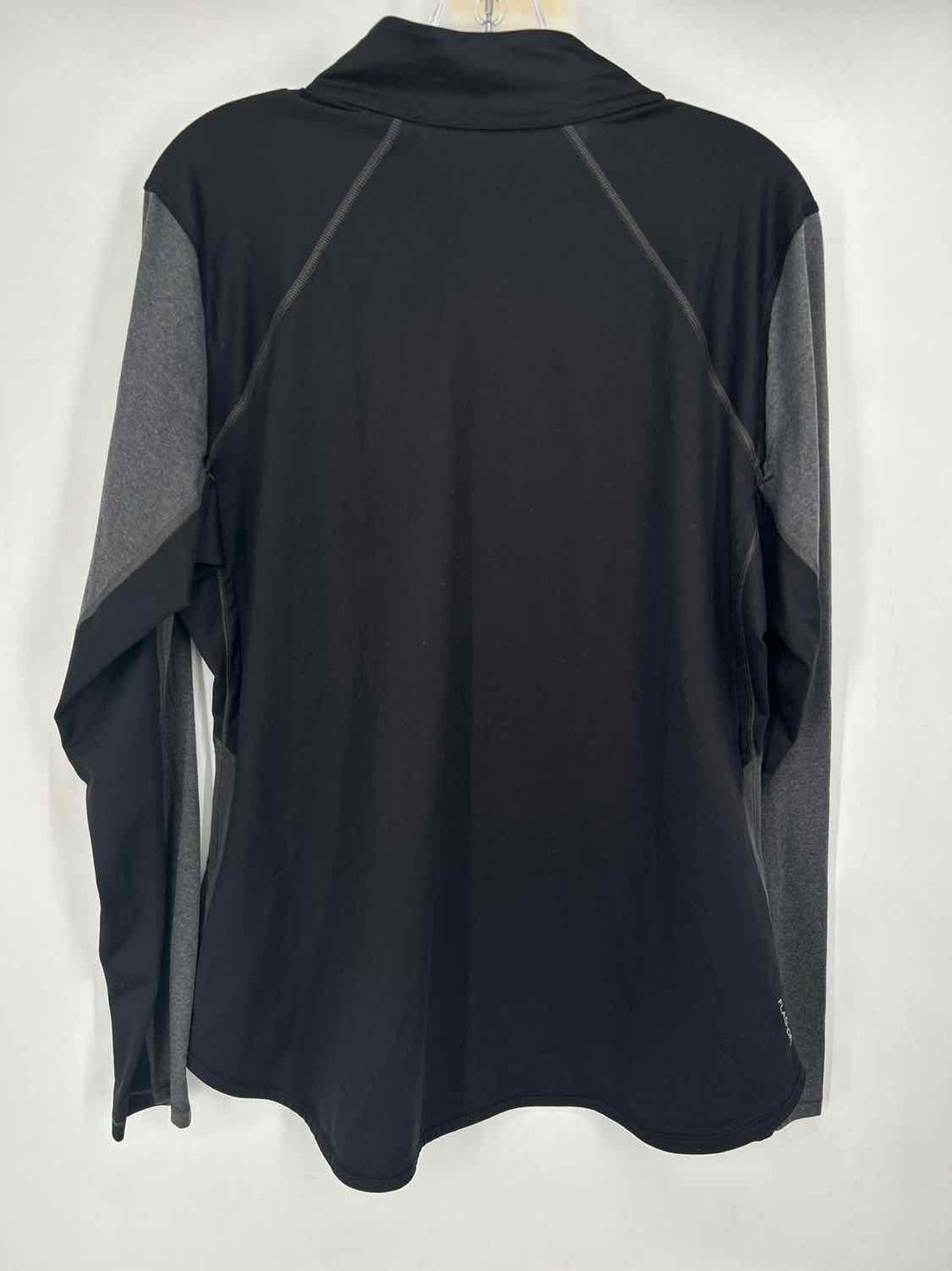 The North Face Size XL Black & Gray Long Sleeve Active Tops