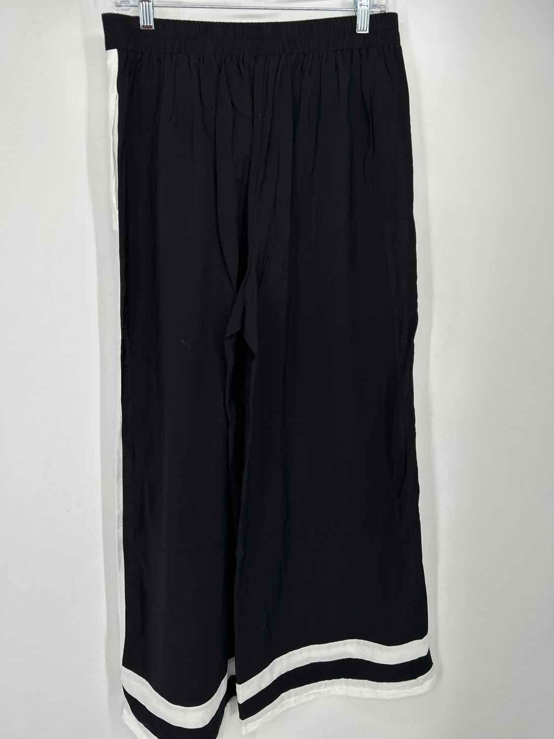 Mary Square Size S Black & White NWT Pants