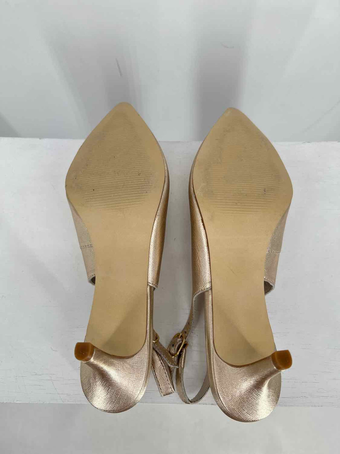 Lilly Pulitzer Women Size 8 Gold Kitten Heels