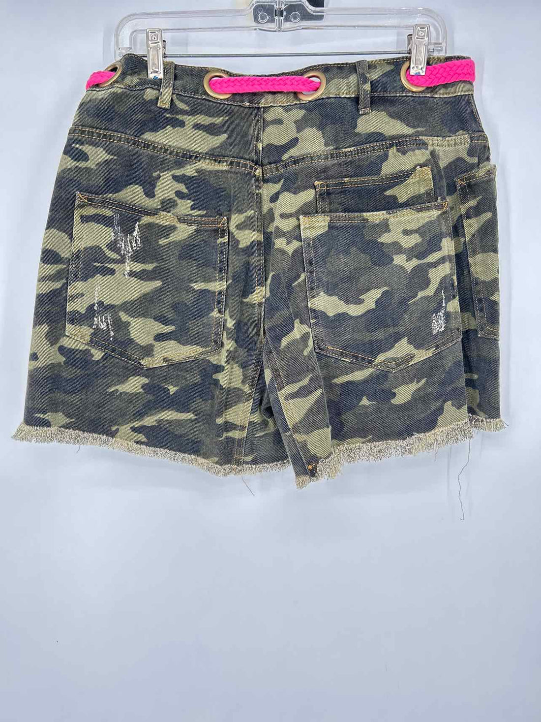 Bibi Size L Camo NWT Shorts