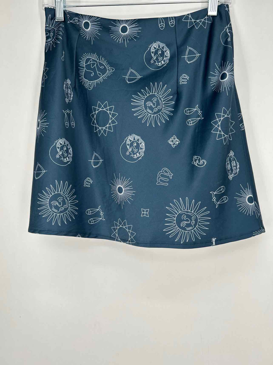 Princess Polly Size 6 Blue Print Skirts