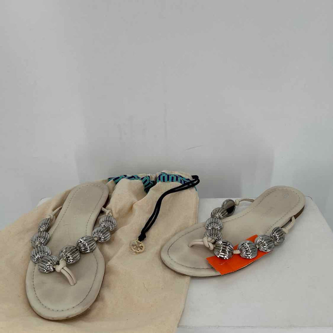 Tory Burch Women Size 7 Ivory & silver Sandals