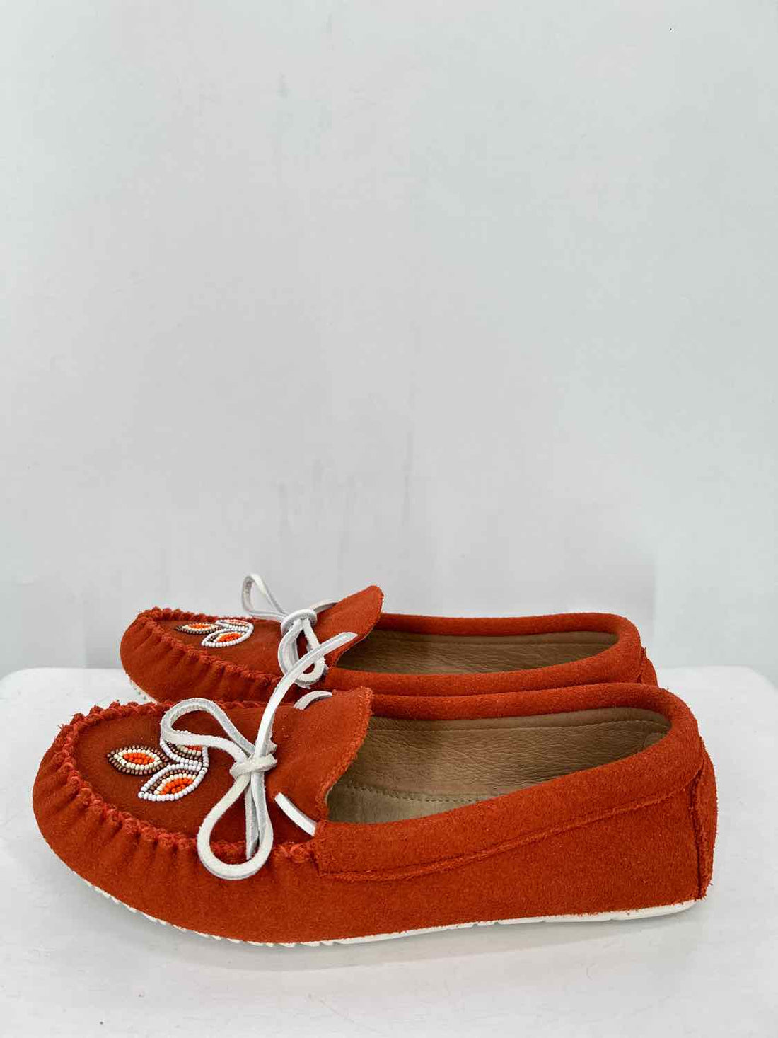 Manitobah Women Size 9 Burnt Orange Moccasins Loafers