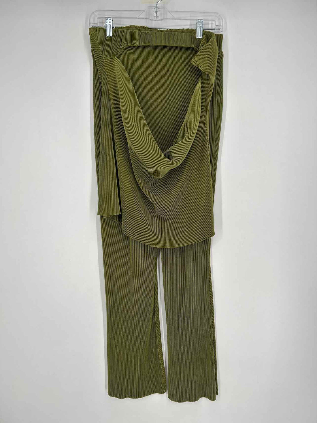 Hello Molly Size 8 Olive Pleated Multi-Piece Set