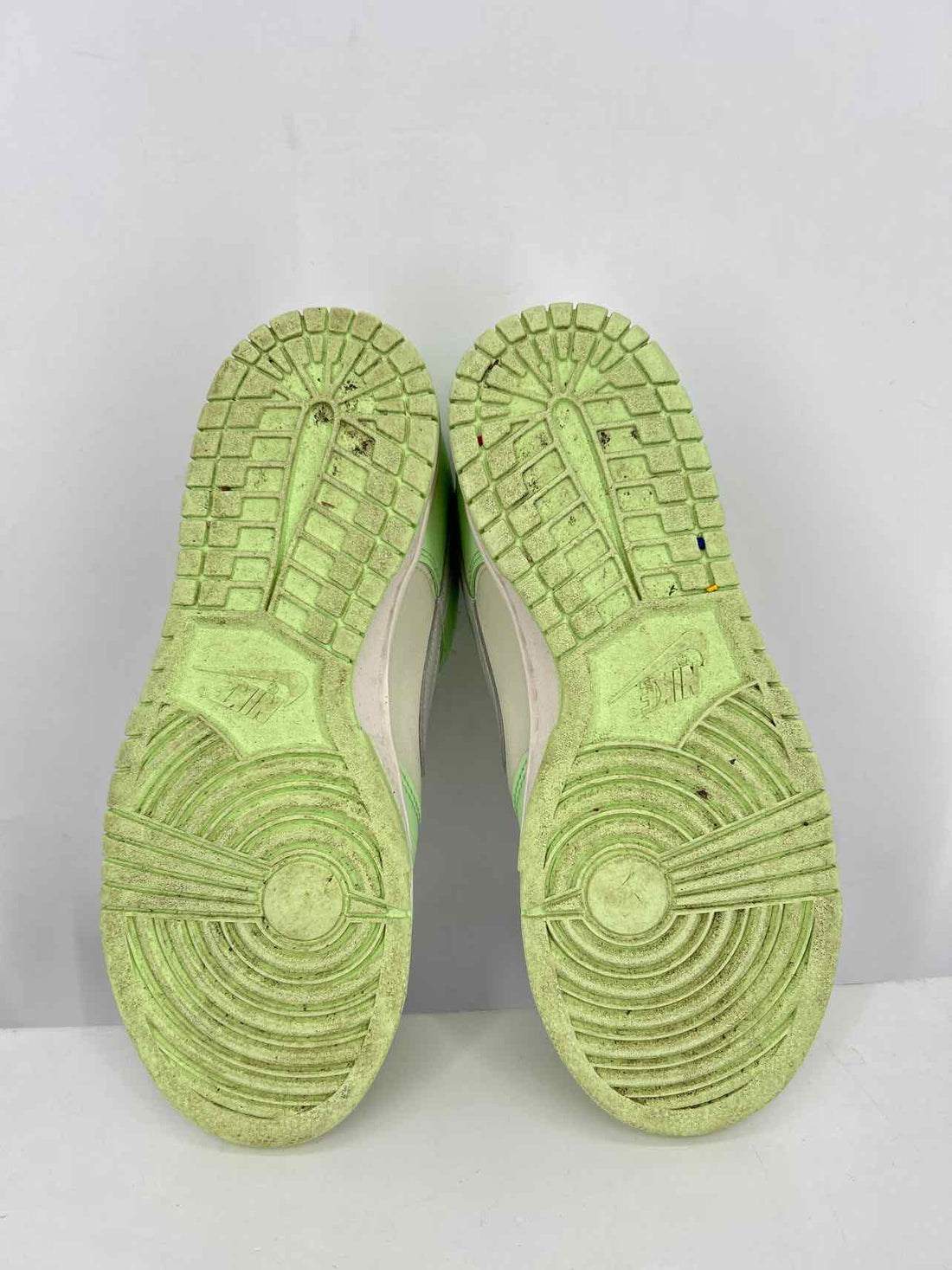 Nike Women Size 8.5 Light Green Sneakers