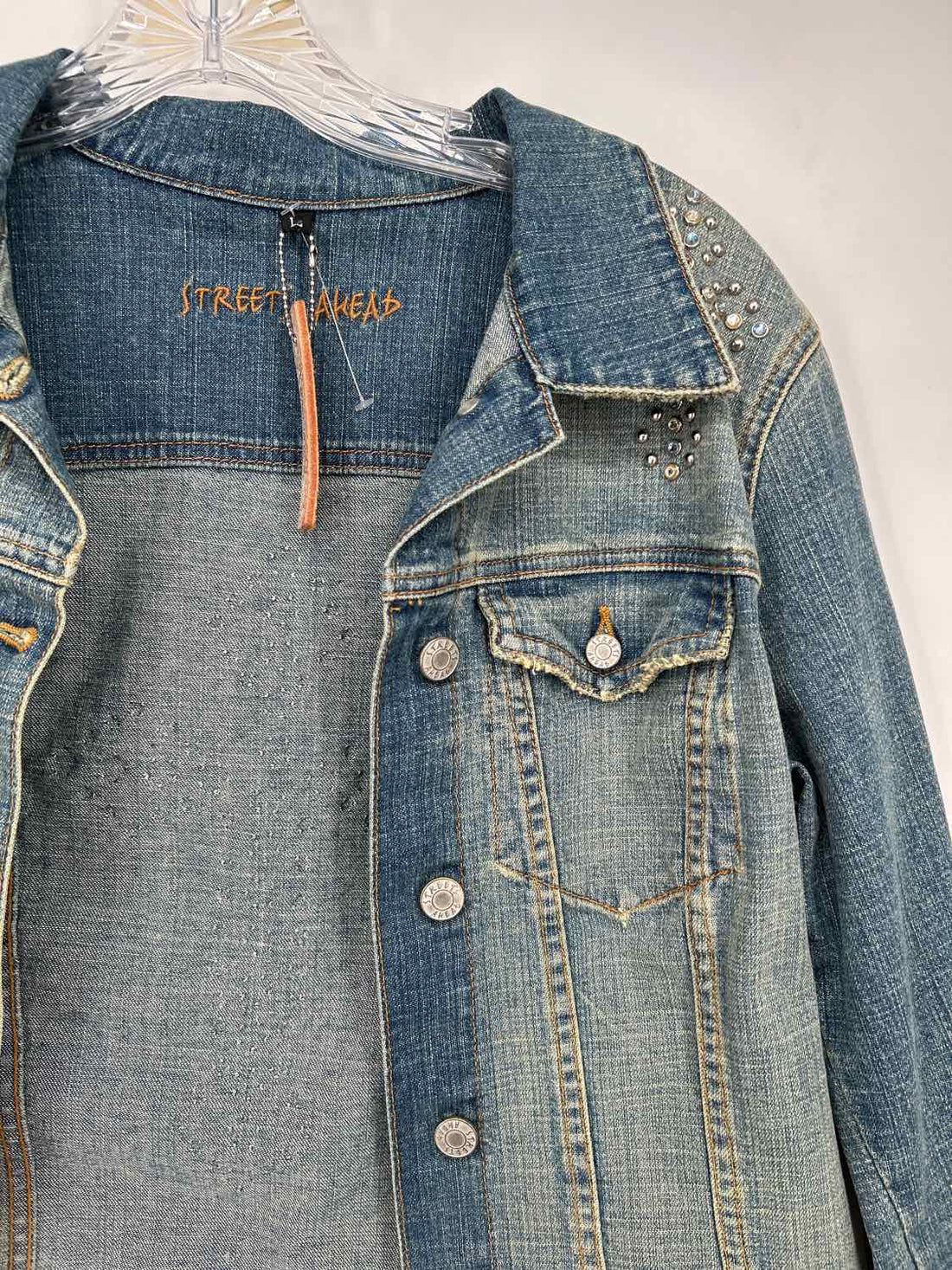 Streets Ahead Size L Medium Wash Denim NWT Jacket