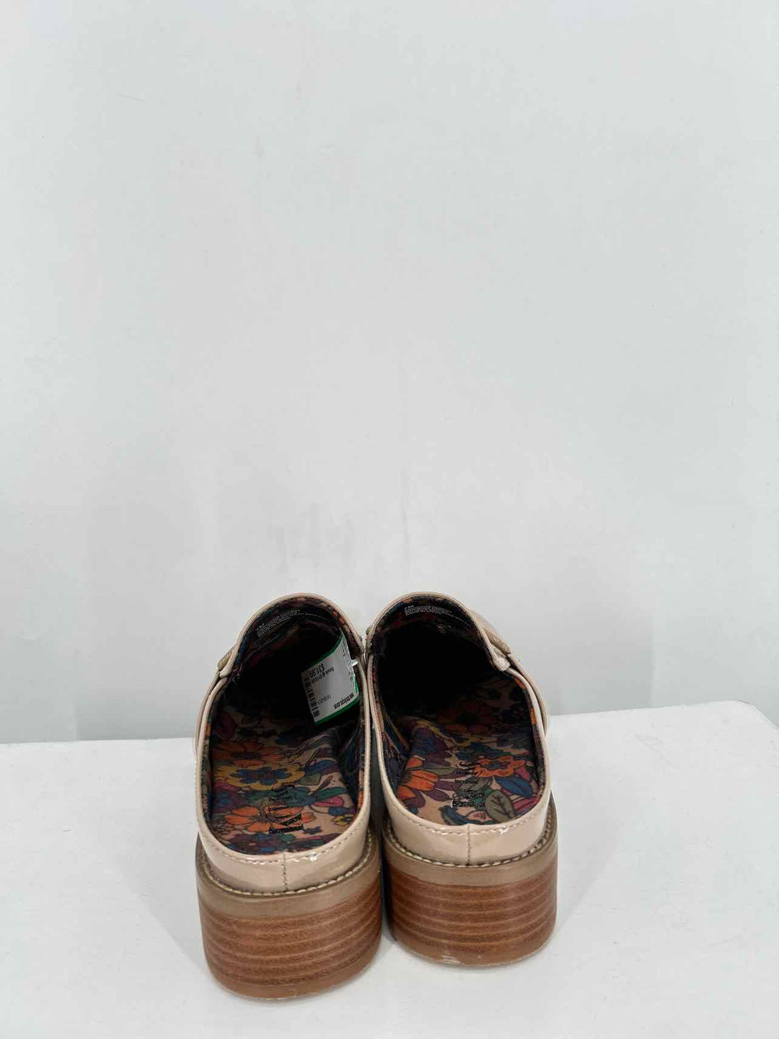 Korks Women Size 7 Beige Mules