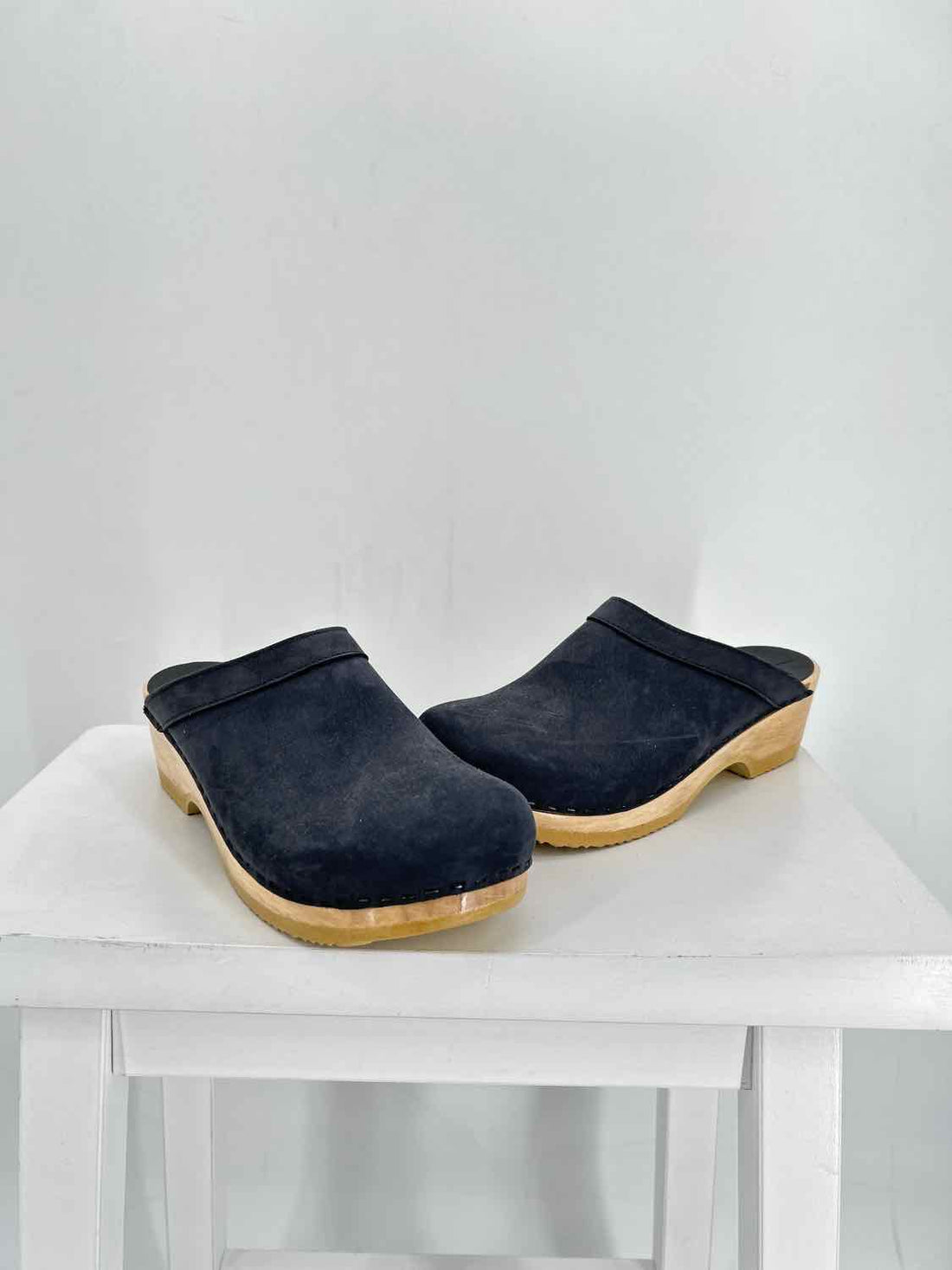 Sven Original Women Size 40 Black Clogs