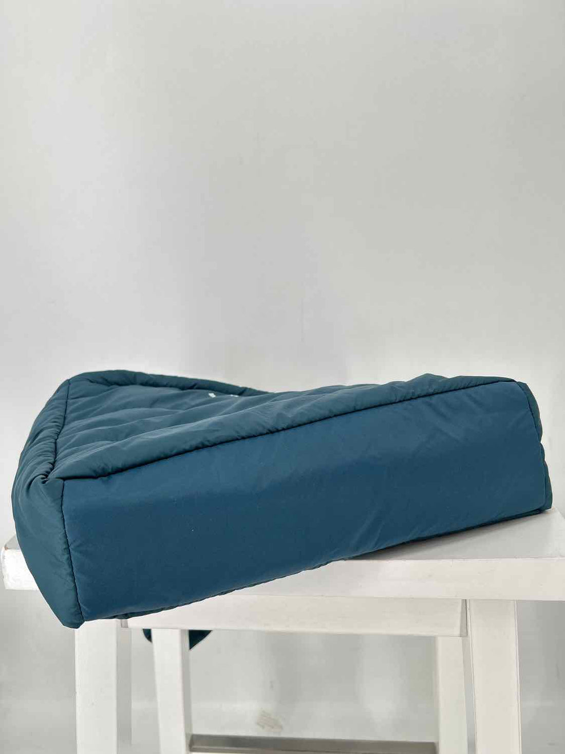 Columbia Dark Teal Nylon Excellent Condition Tote
