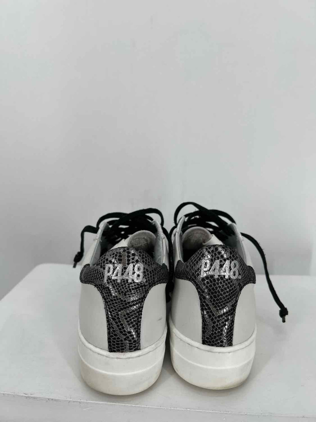 P448 Women Size 39 White Thea Sneakers