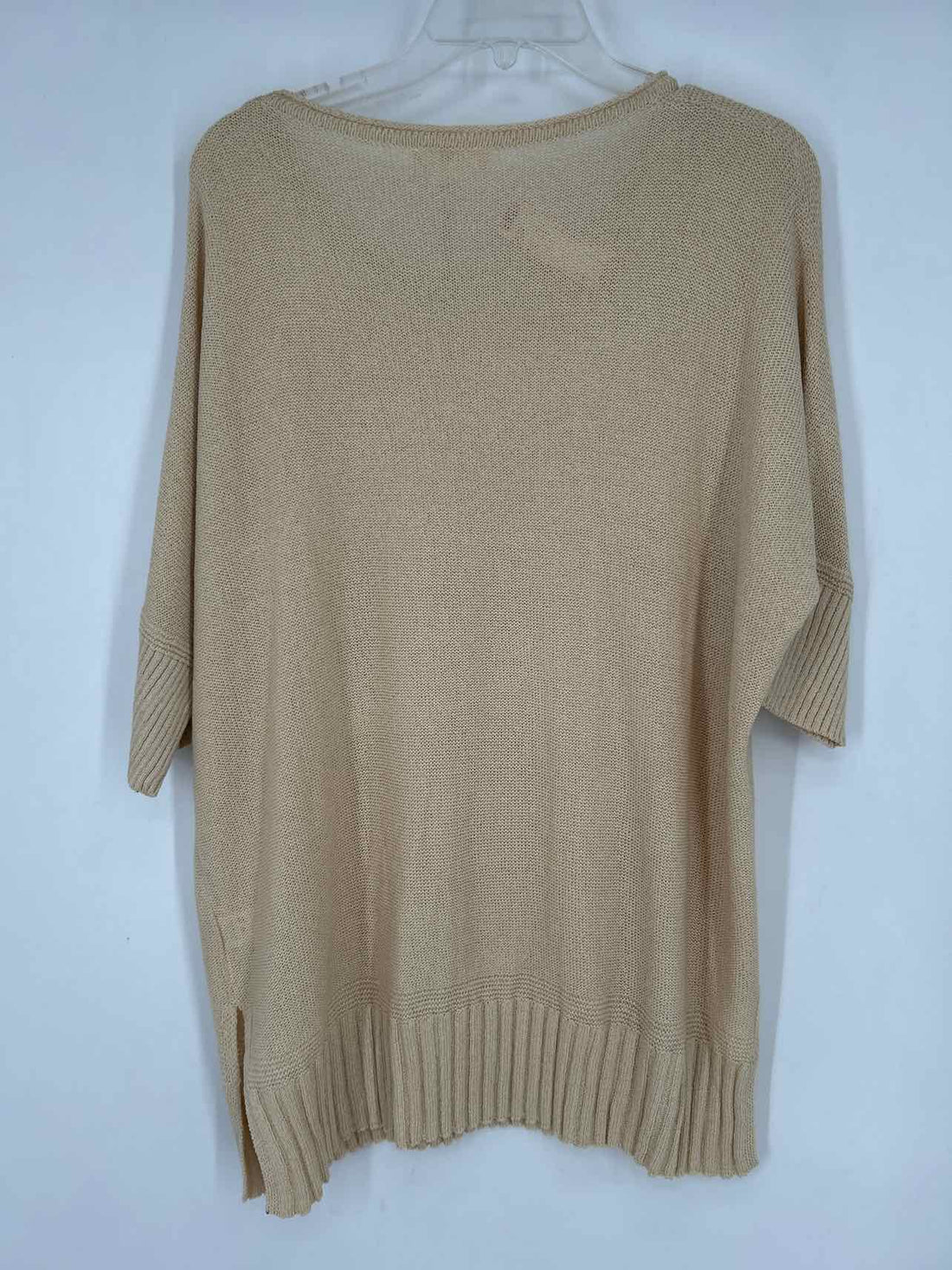 Easel Size L Cream NWT Sweater