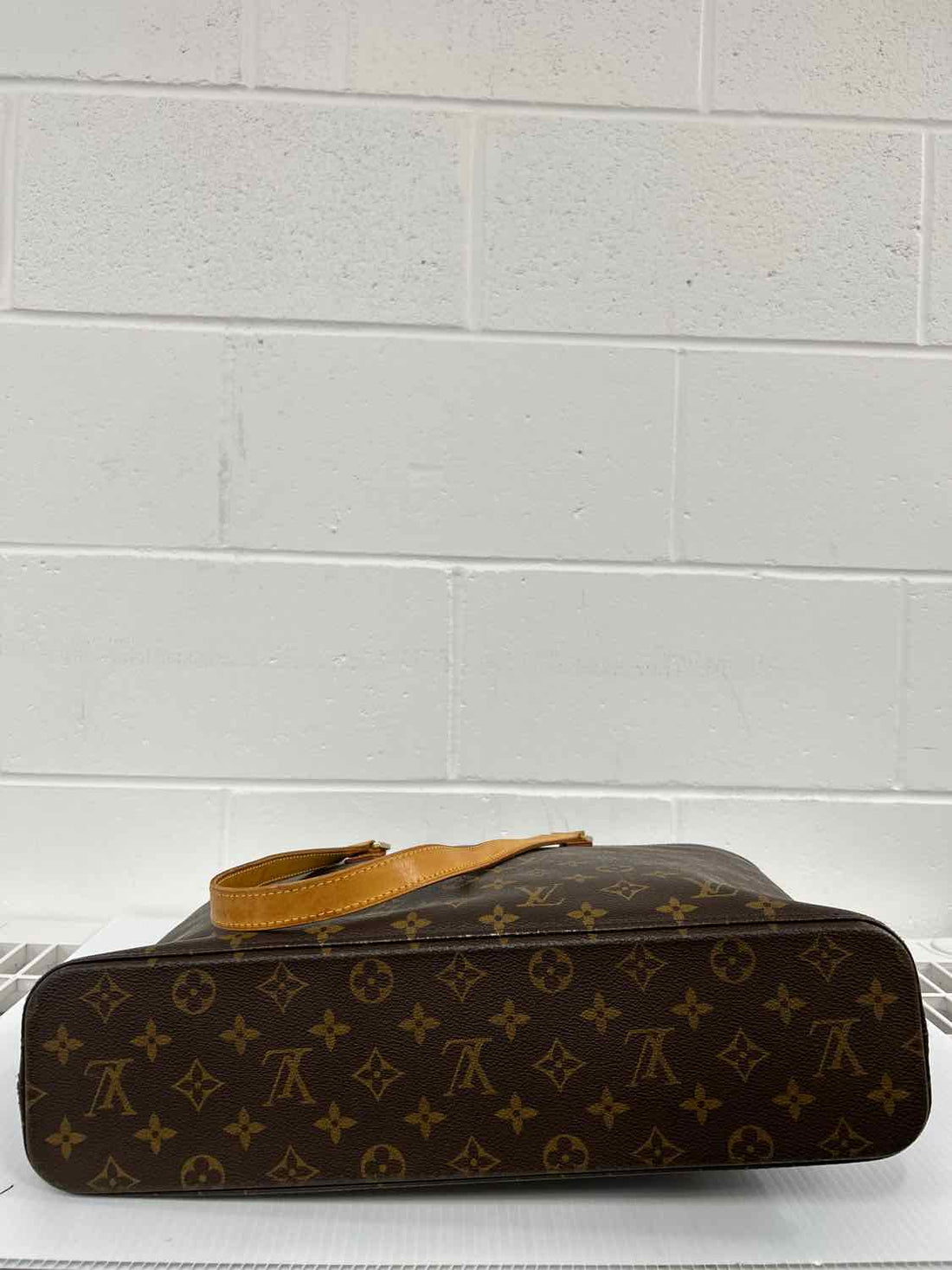 Louis Vuitton Luco Monogram Tote. July 2000 Collection. Minor marks on inside