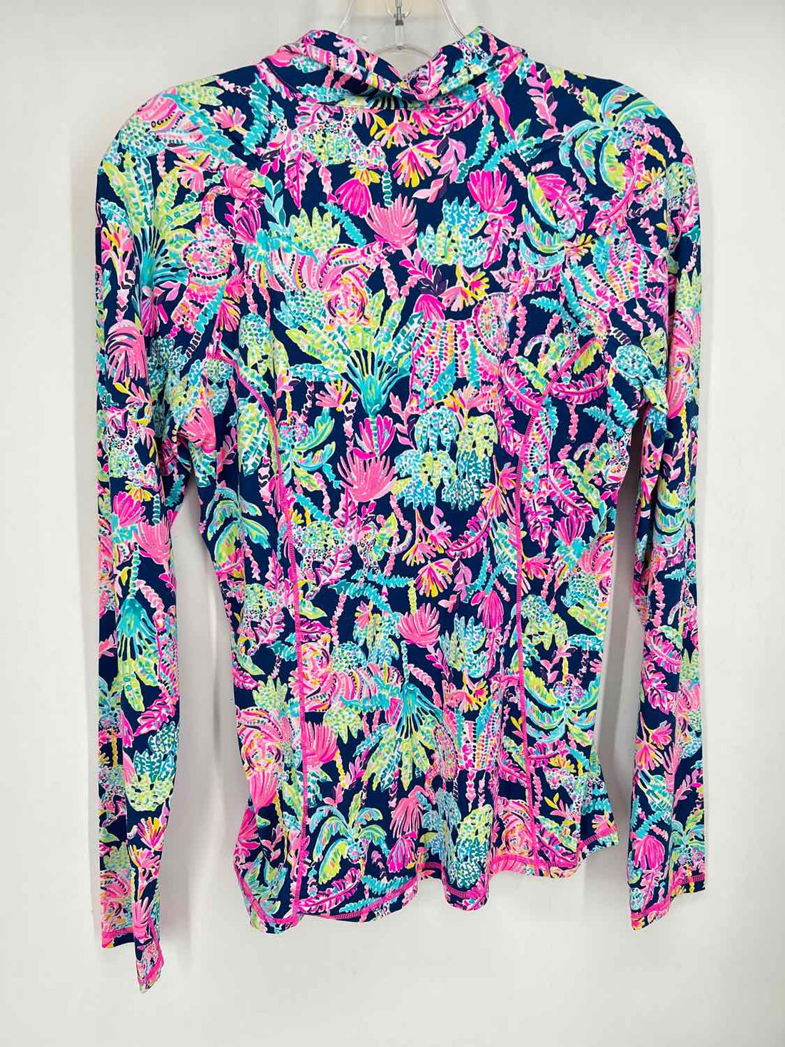 Lilly Pulitzer Luxletic Size M Navy Print Lilly Pulitzer Luxletic Top