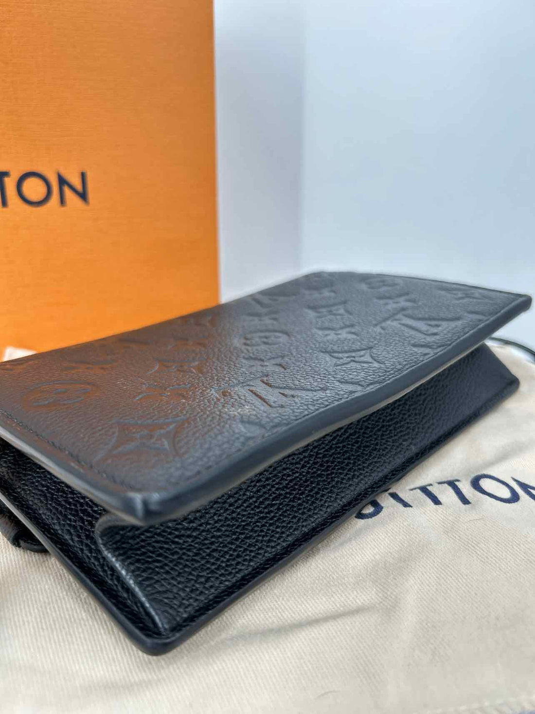 Louis Vuitton Vavin Woc Empreinte Black Leather Like New LUXURY