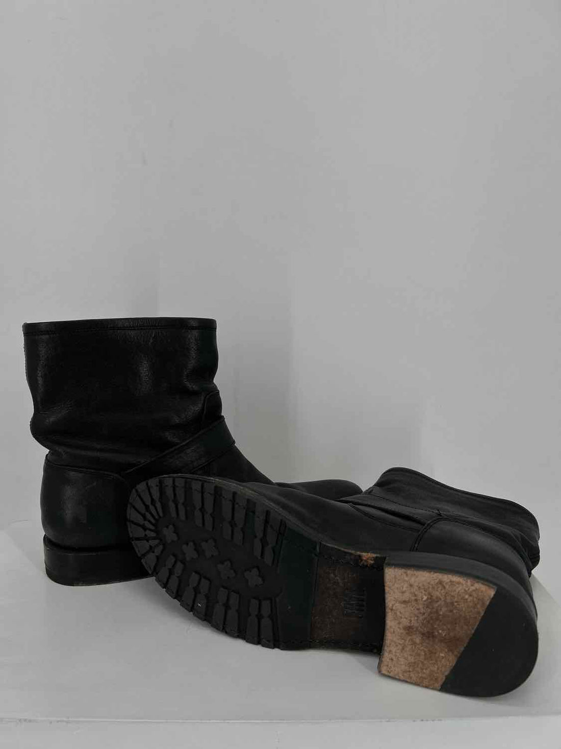 Frye Women Size 7 Black Natalie Short Engineer Moto Boot