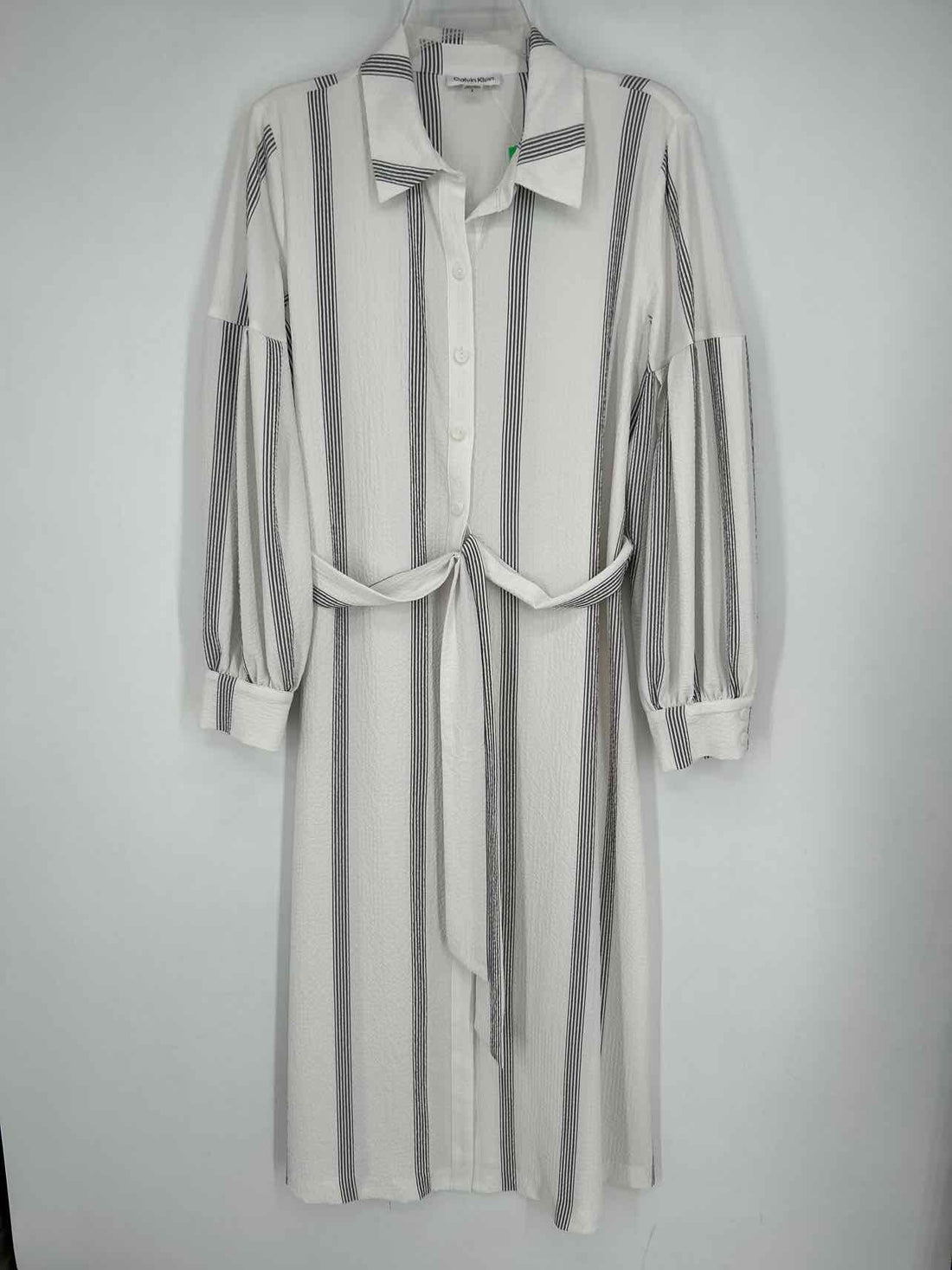 Calvin Klein Size 8 White Striped Long Sleeve Dress