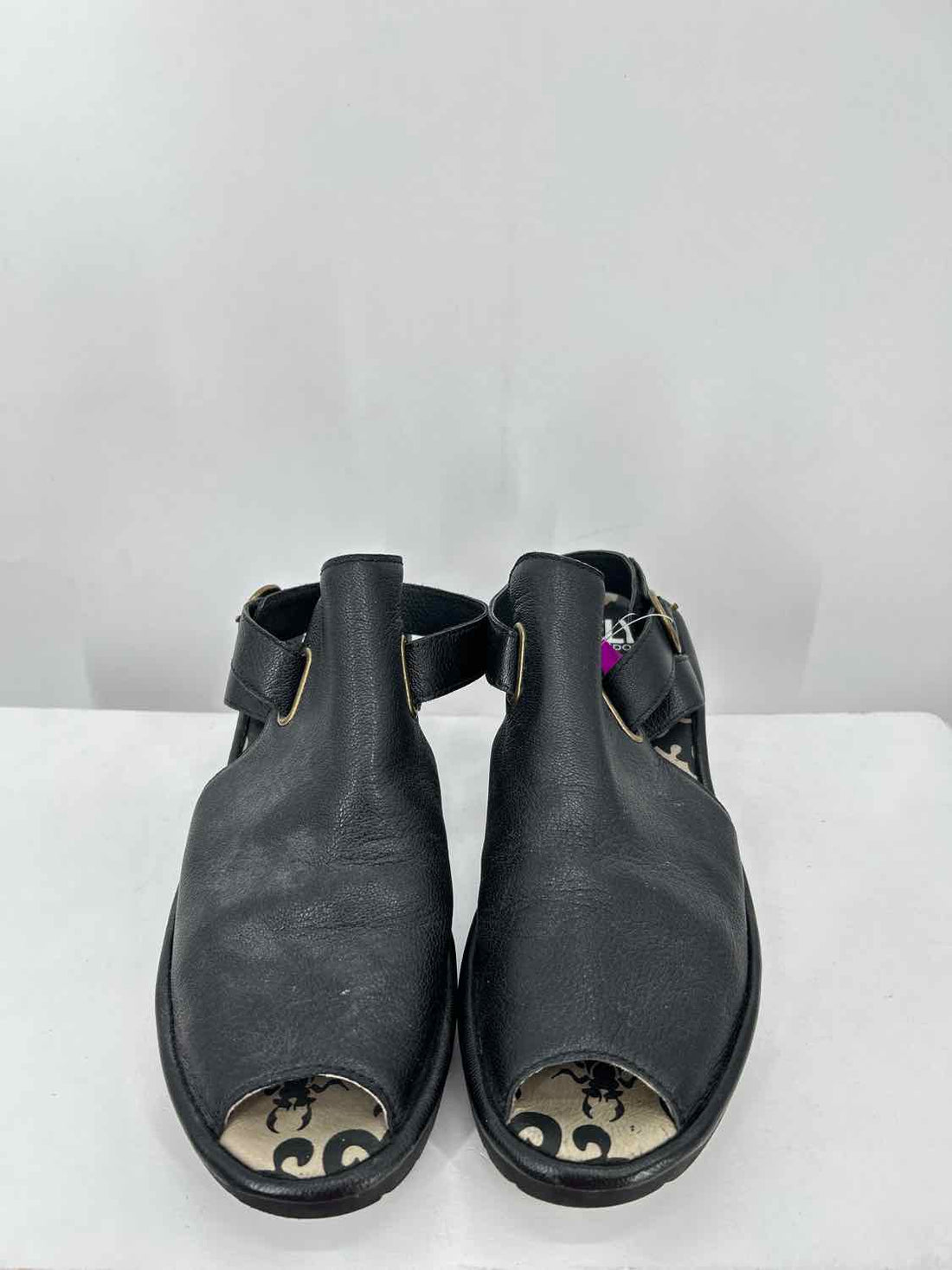 Fly london Women Size 37 Black Pre Owned Leather Heels