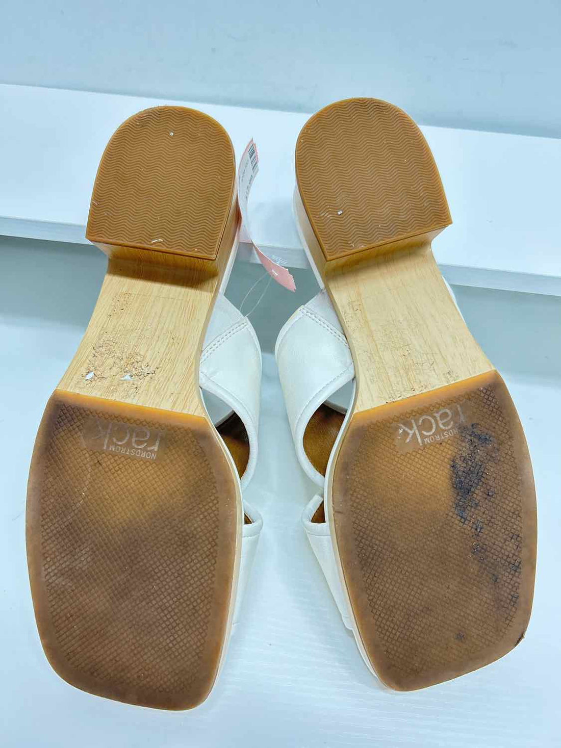 Nordstrom Rack Women Size 9.5 White Sandals