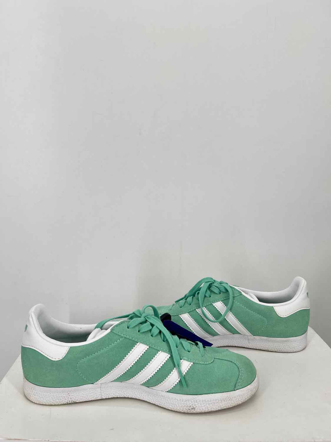 Adidas Gazelle Women Size 7.5 Mint Suede Sneakers