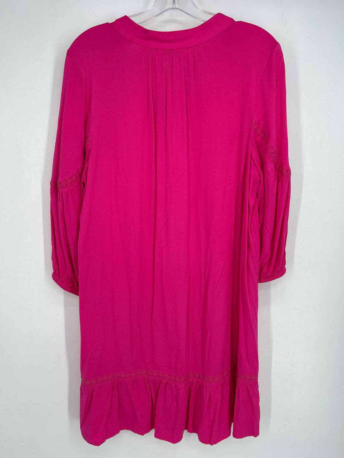 Crown & Ivy Size M Hot Pink Long Sleeve Dress