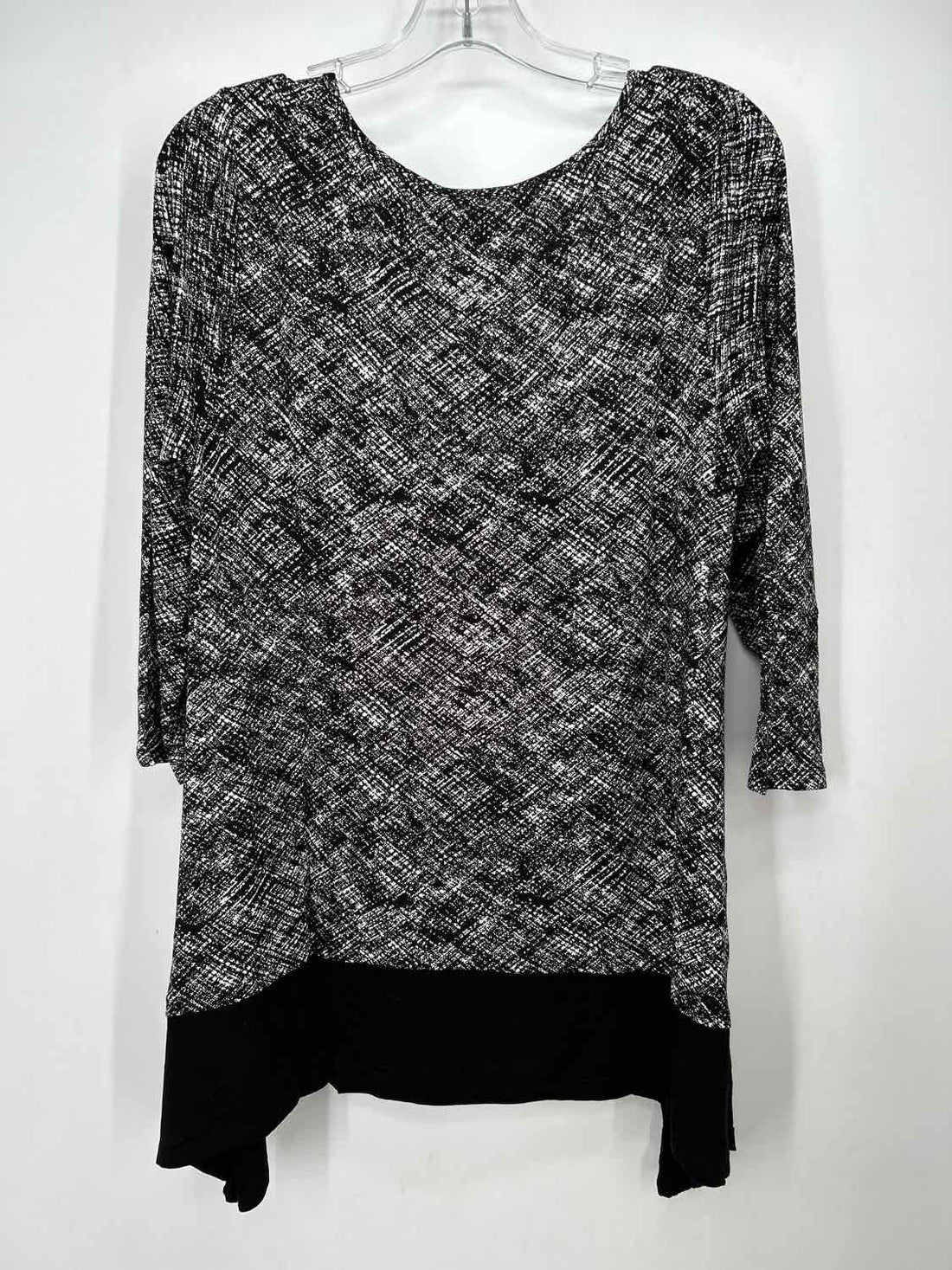 Chelsea & Theodore Size L Black & White NWT Long Sleeve
