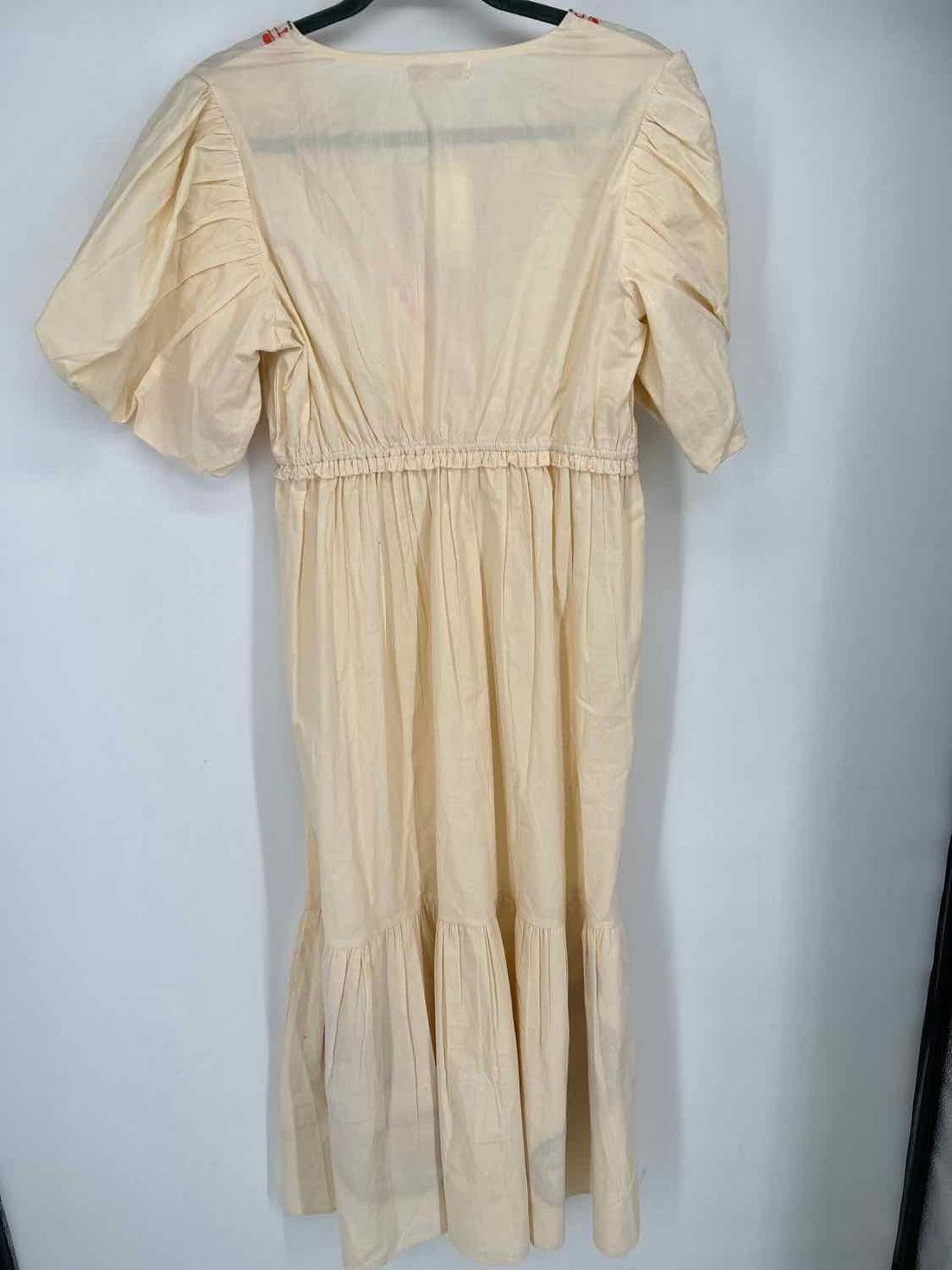 Kings Road Size M Cream Embroidered NWT Dress