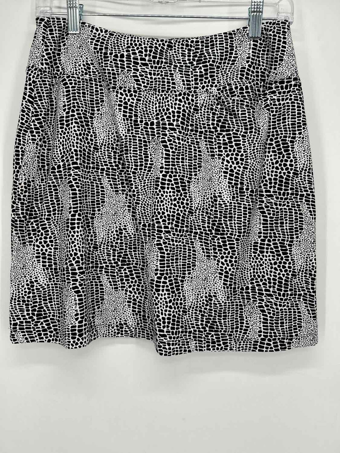 IBKUL Size XS Black & White Active Skorts