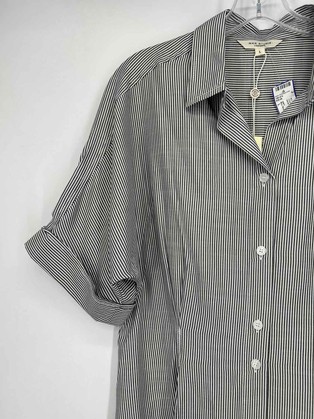 Max Studio NWT Size L White & Gray Striped Short Sleeve