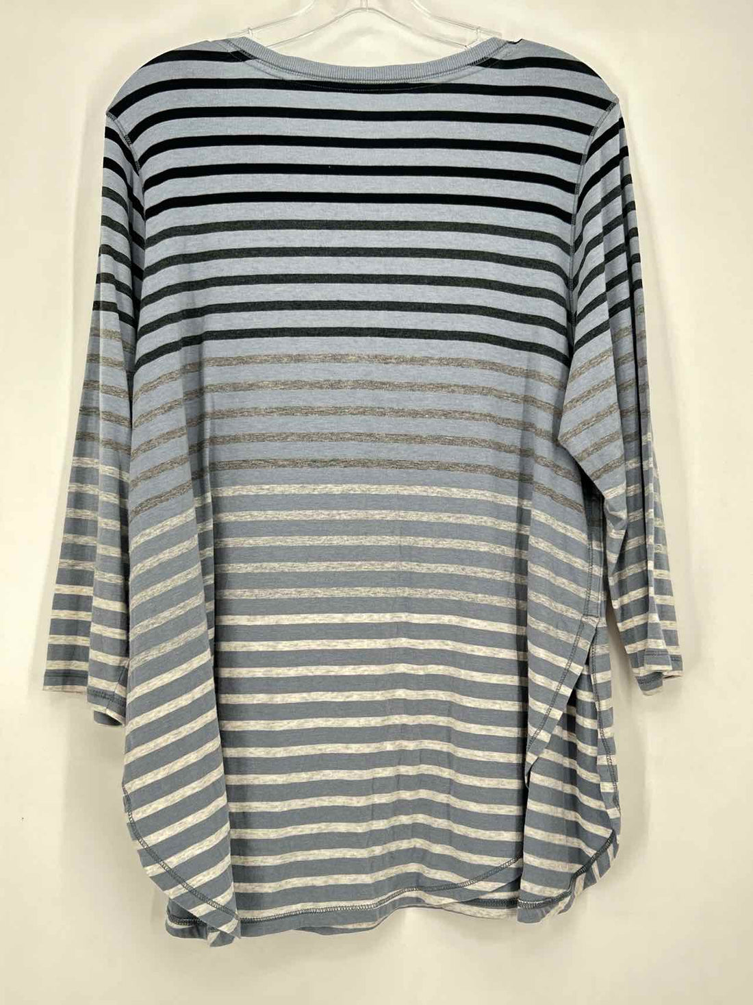 Calvin Klein Size 1X Light Blue Stripe Top/Blouse