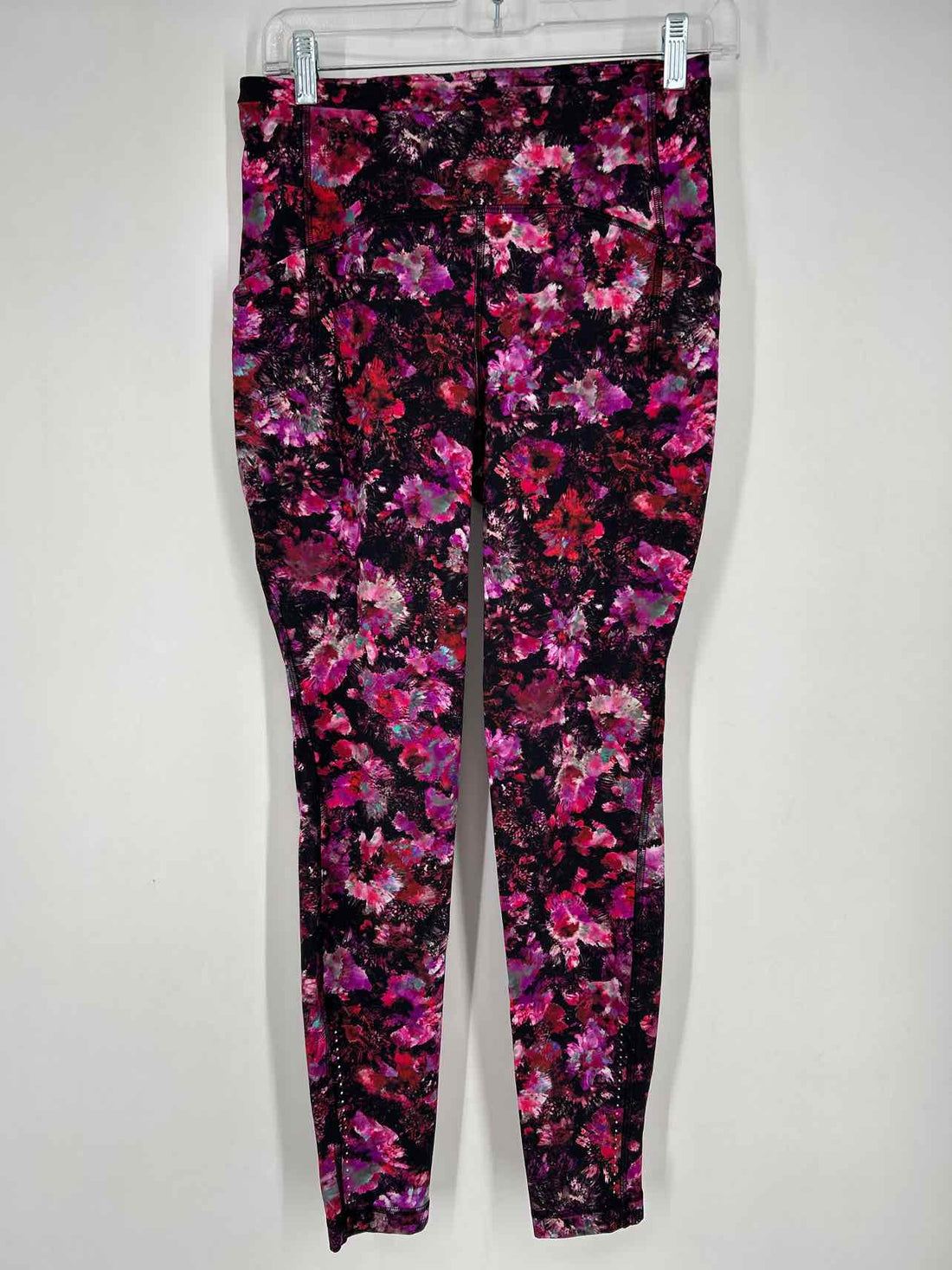 Lululemon Size 8 Black Print Active Leggings