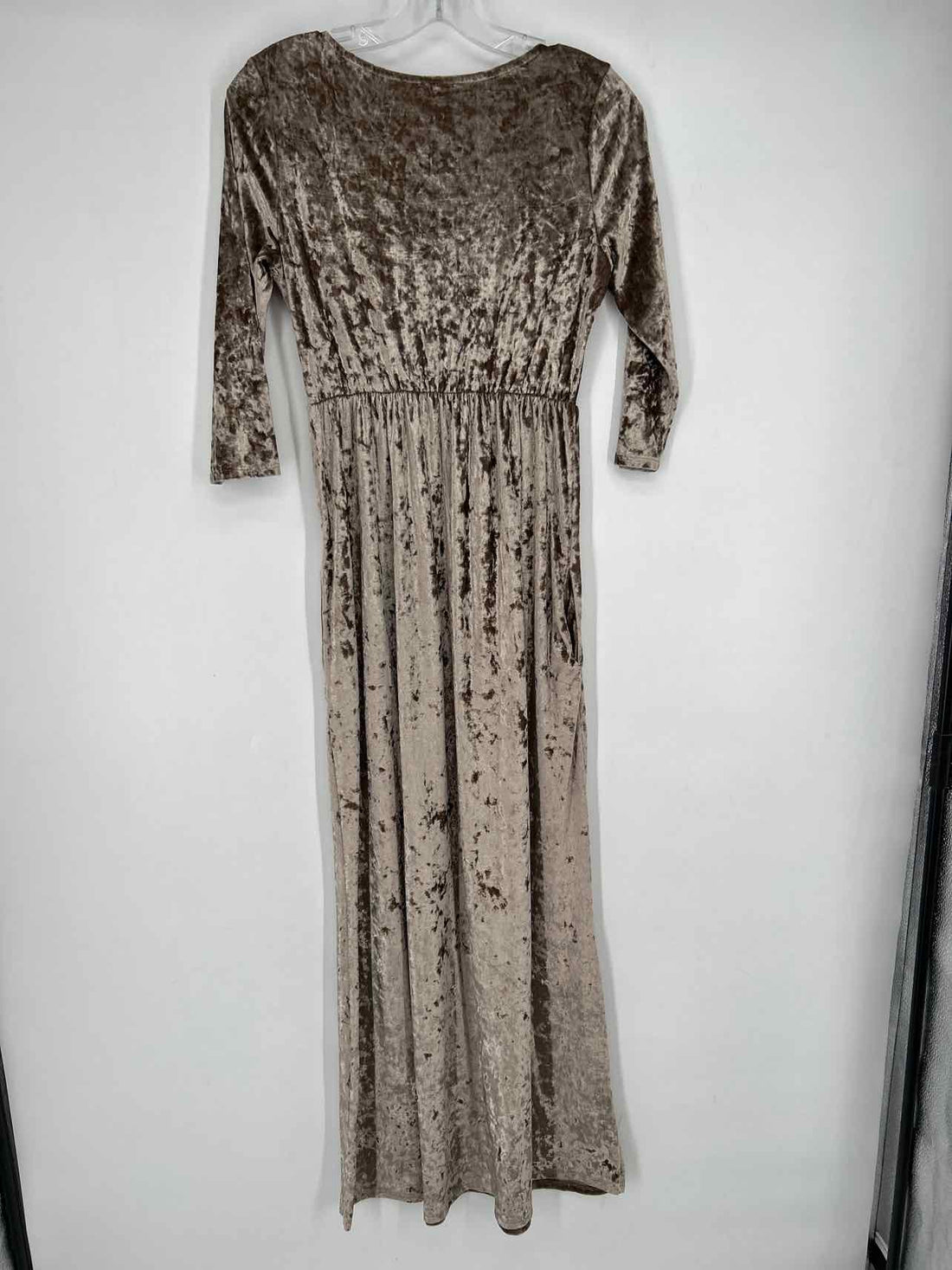 Wanna B Size S Champaign Velvet Long Sleeve Dress