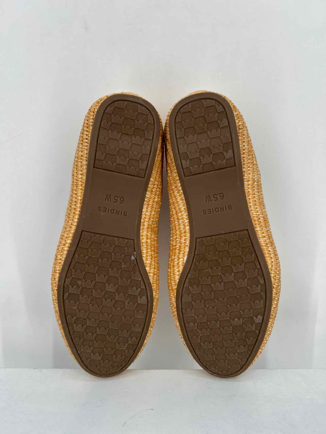 Birdies Women Size 6.5 Natural Raffia Flats