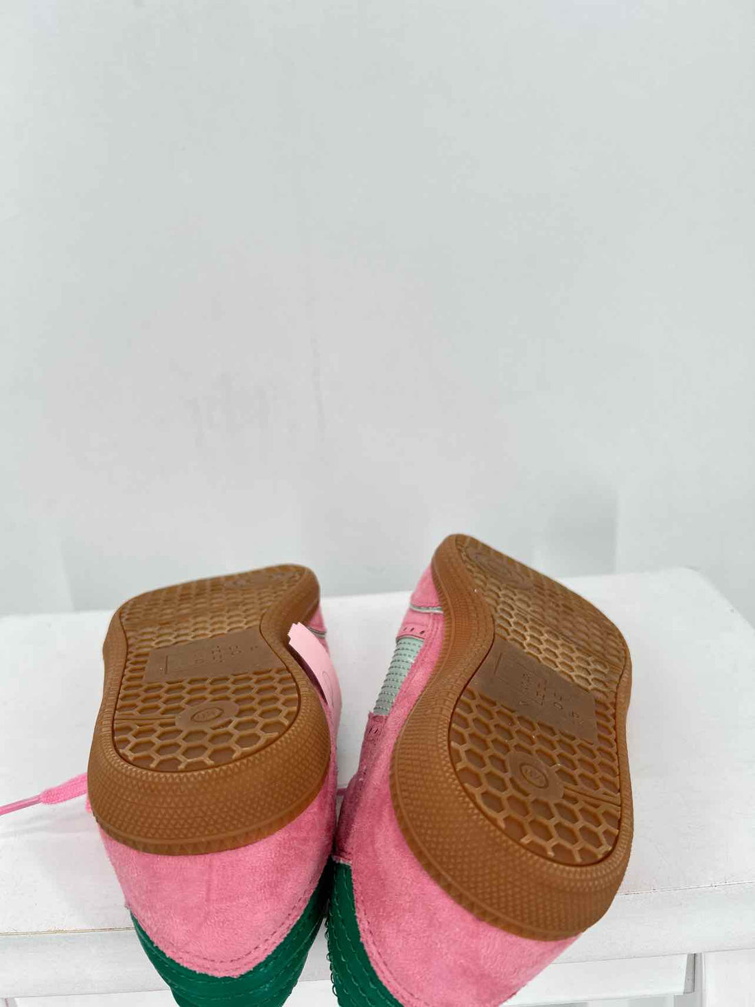 Shu Shop Women Size 8.5 Pink & Green Sneakers