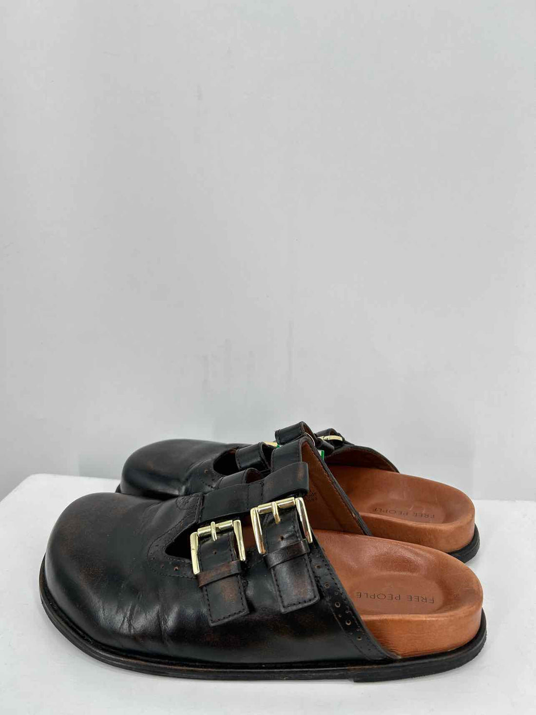 Free People Women Size 7.5 Black Leather Mules