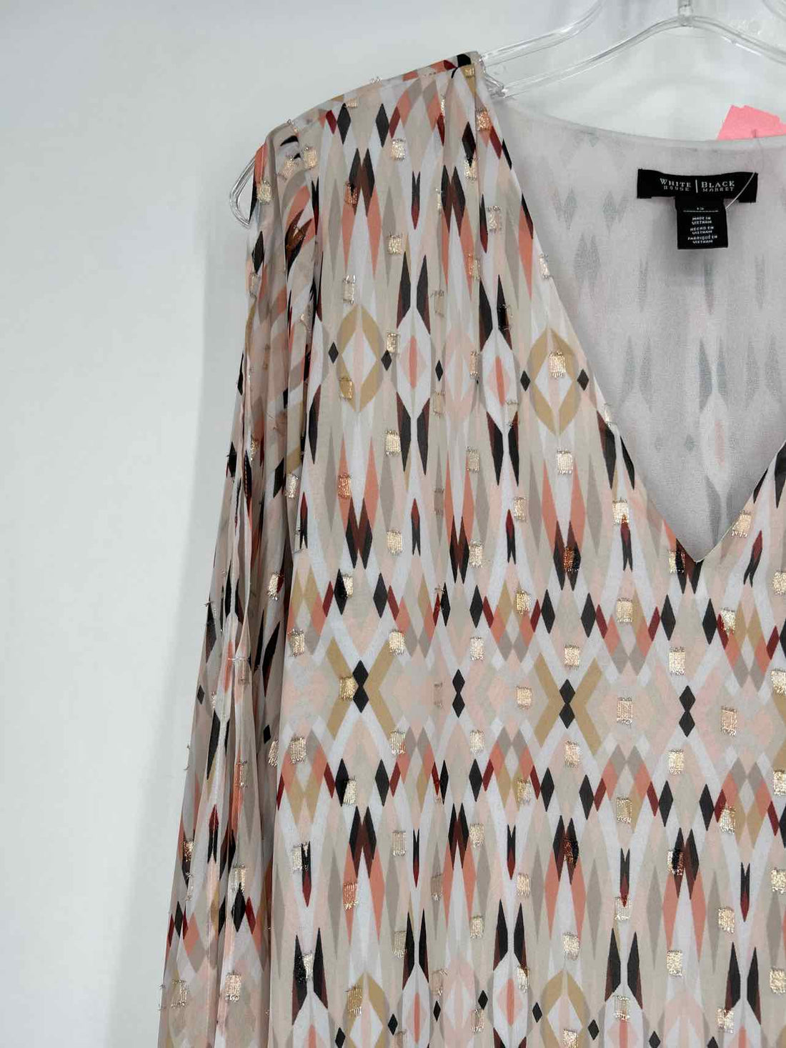 White House Black Market Size 12 White & gold print Long Sleeve