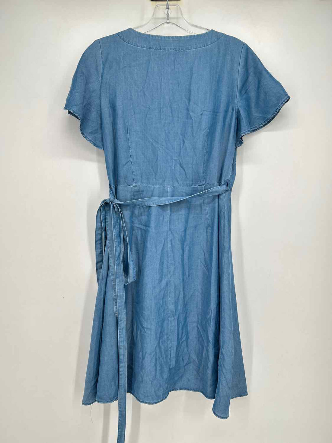 Loft Size 4P Chambray Wrap Dress