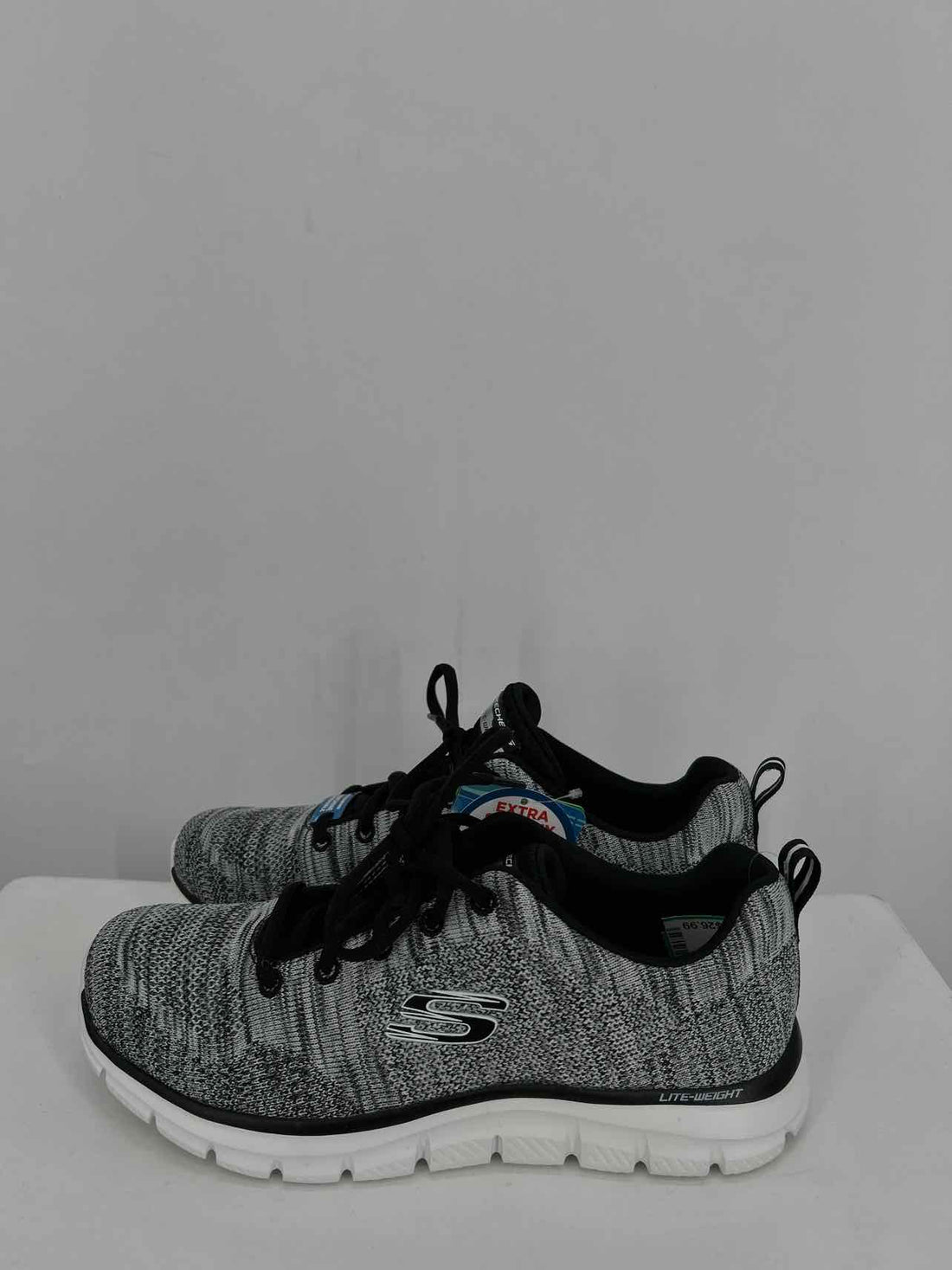 Skechers Women Size 6.5 Black & White NWT Sneakers