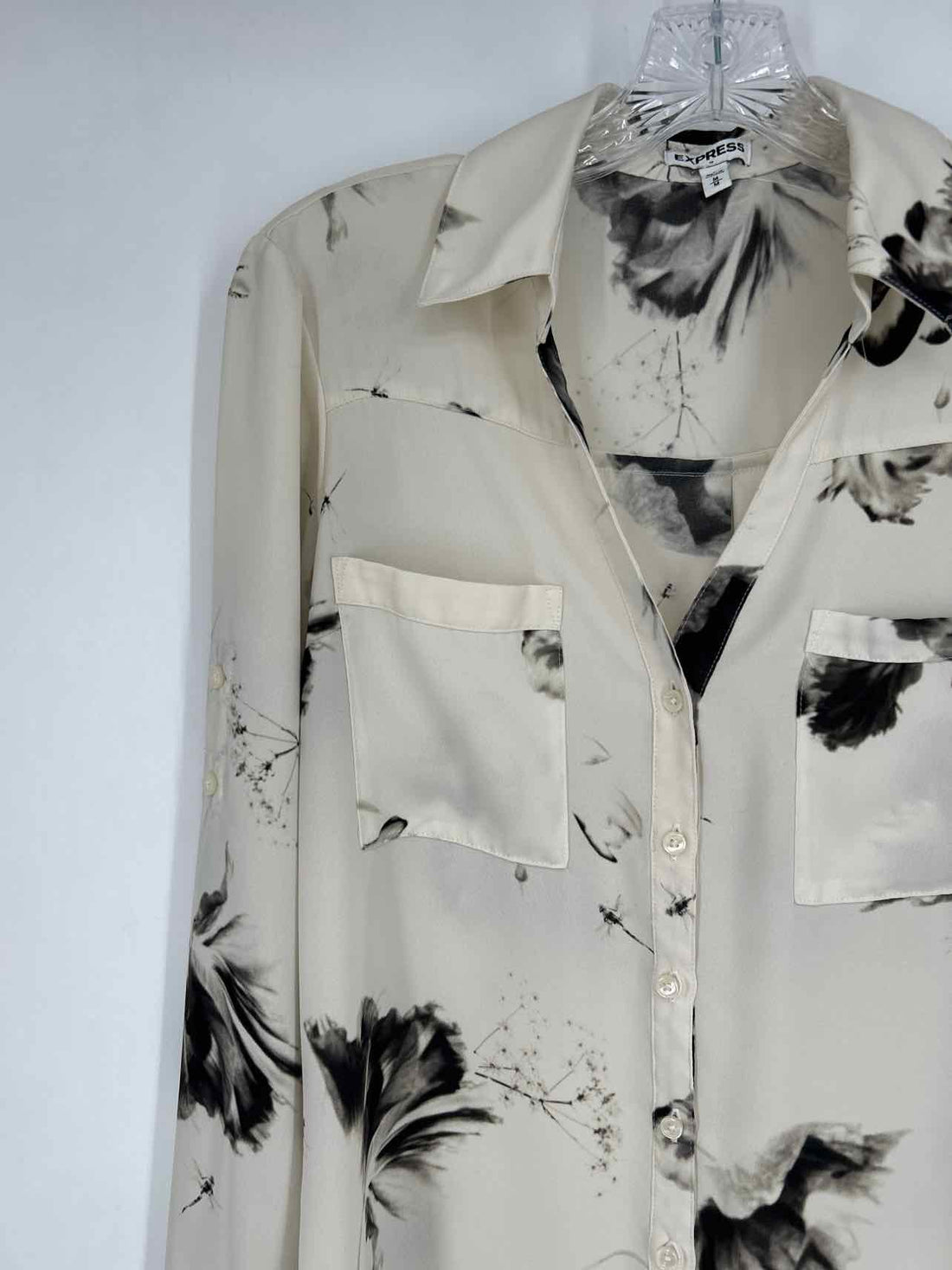 Express Size M Off White & Black Floral Long Sleeve