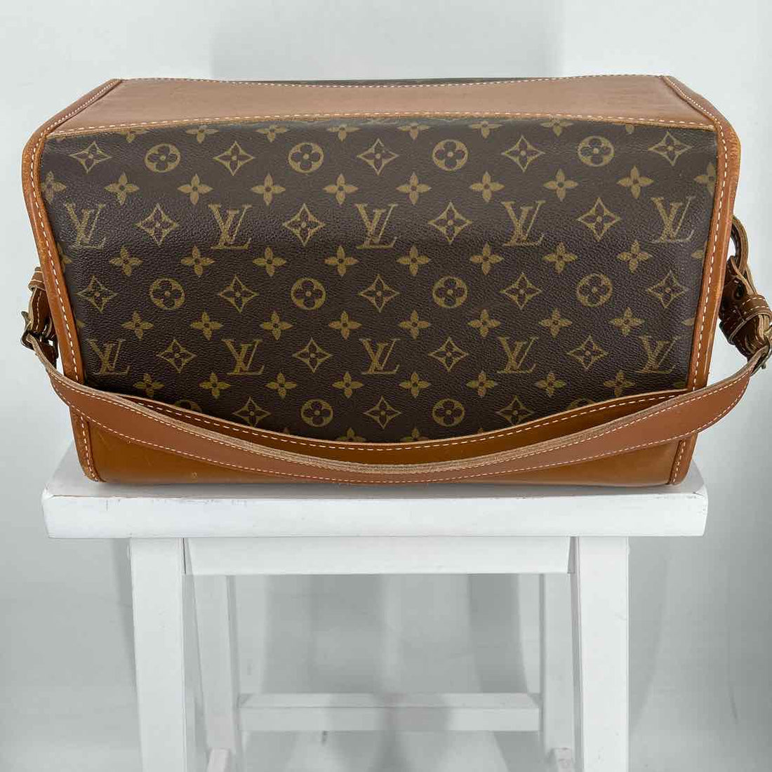 Louis Vuitton Train Case Monogram Vintage LUXURY