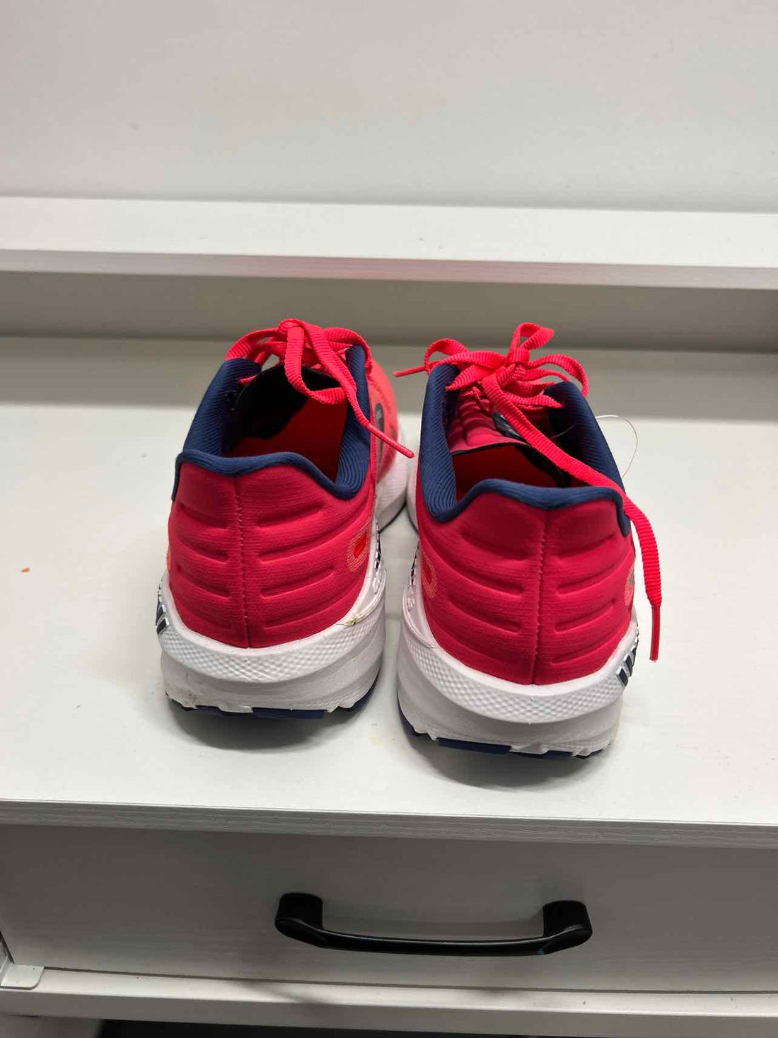 Brooks Women Size 8.5 Hot Pink & Navy Sneakers