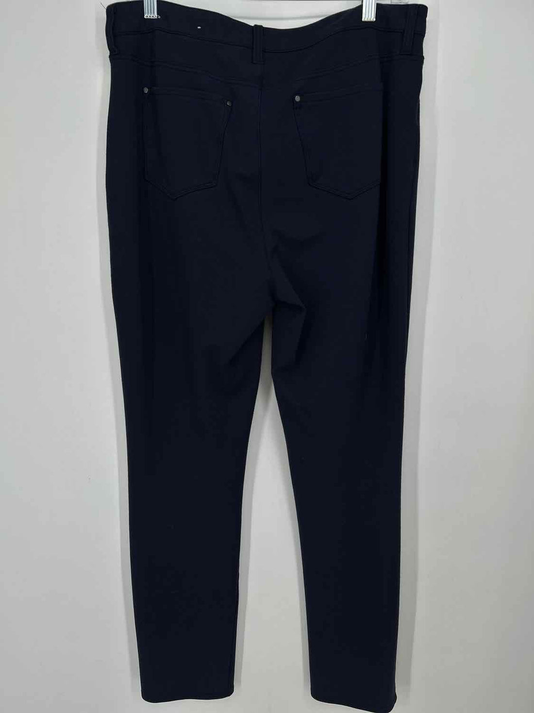 Chicos Size 1.5(10) Navy Pants