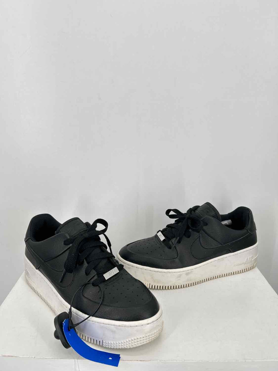 Nike Women Size 9 Black Sneakers