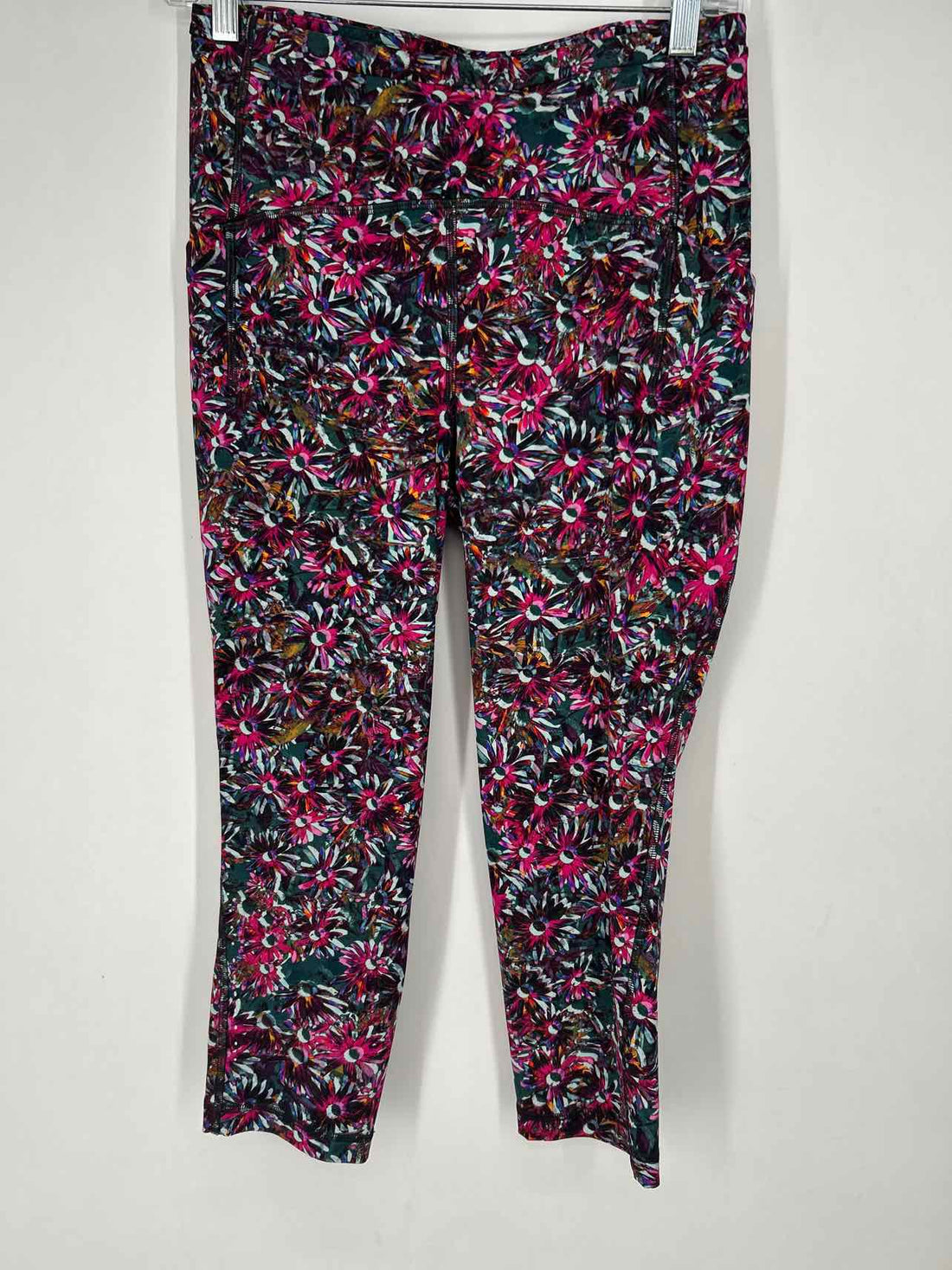 Lululemon Size M Dark Green & Pink Floral Active Leggings