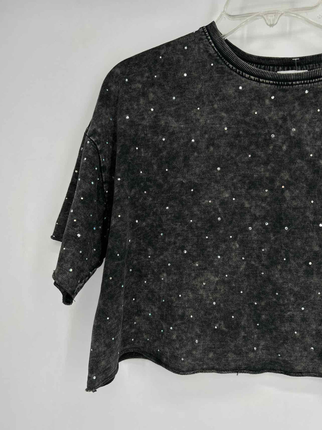 Le Lis Size S Charcoal Rhinestone Short Sleeve