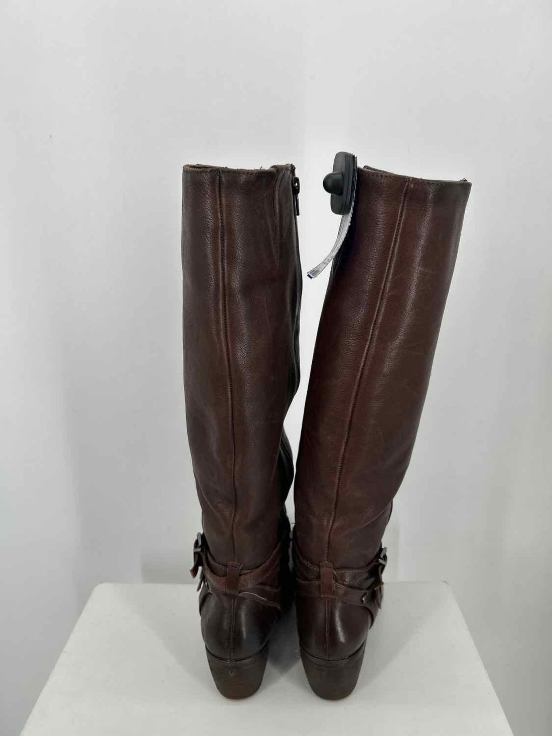 Nurture Women Size 9 Dark Brown Knee-High Boot