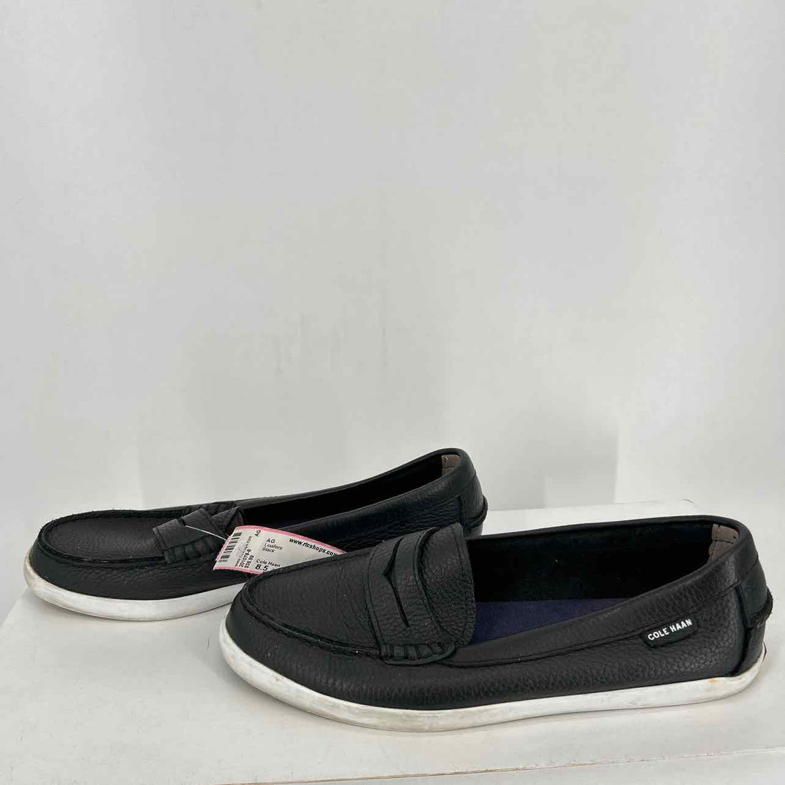 Cole Haan Women Size 8.5 Black Loafers