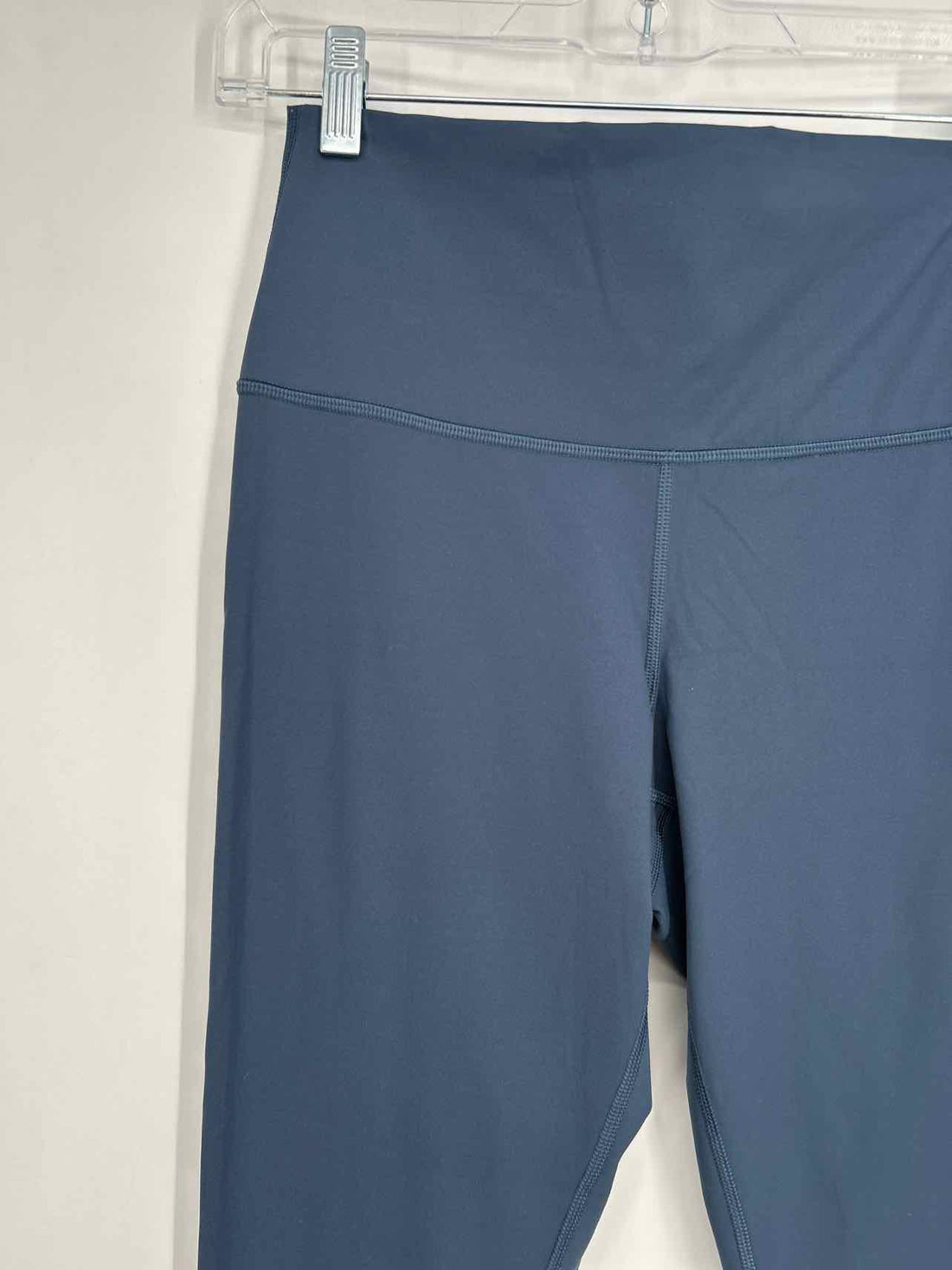 Everlane Size M Navy Active Leggings